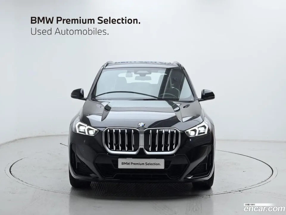 BMW X1 xDrive 20i M 2026 — thumbnail 3