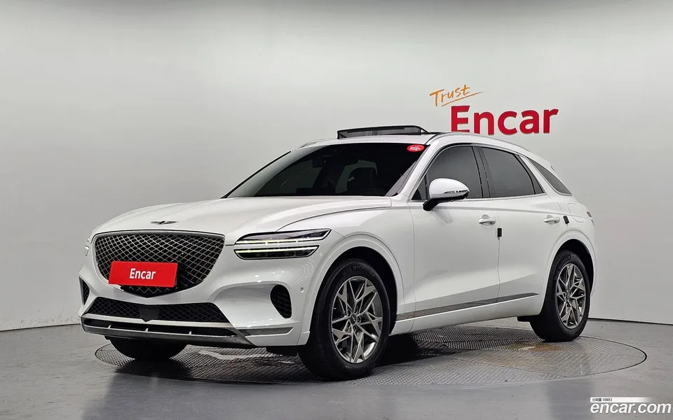 Genesis GV70 2.5T 2WD 2022 — photo 1, buy with delivery to Moscow
