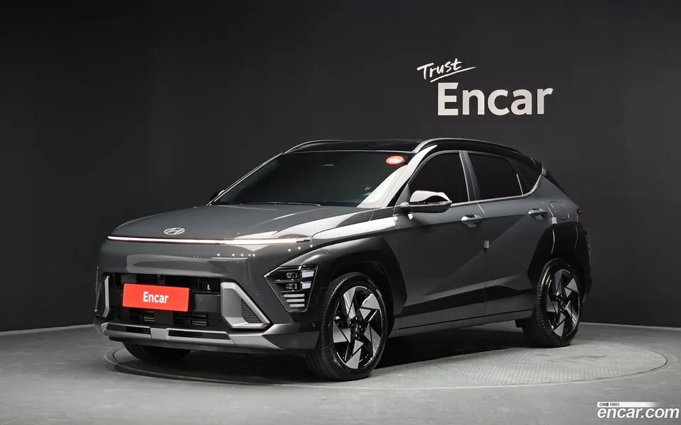 Hyundai Kona 1.6 4WD 2023 — photo 1, buy with delivery to Moscow