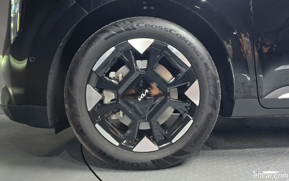 Kia Carnival 9 2024 — thumbnail 2