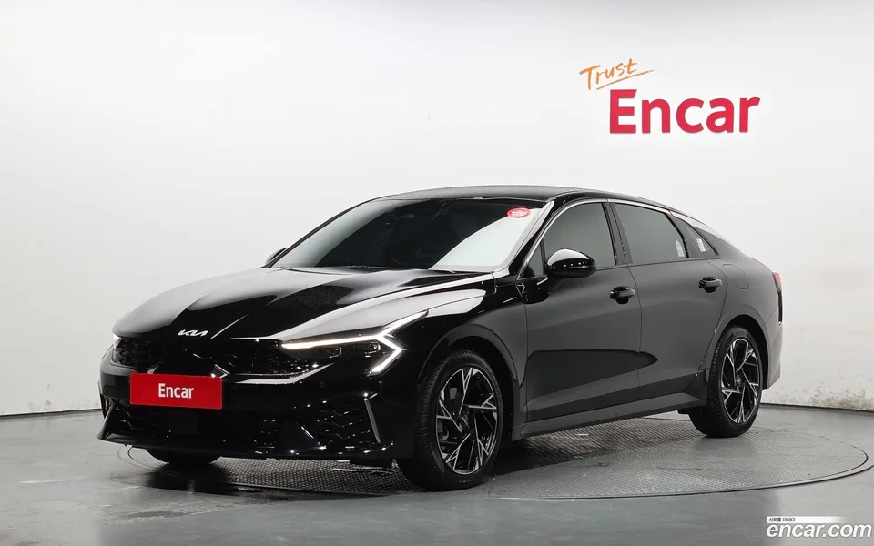 Kia K5 2.0 2025 — photo 1, buy with delivery to Moscow