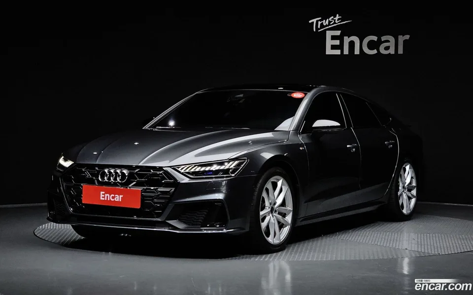 Audi A7 (4K) 55 TFSI e 2025 — photo 1, buy with delivery to Moscow
