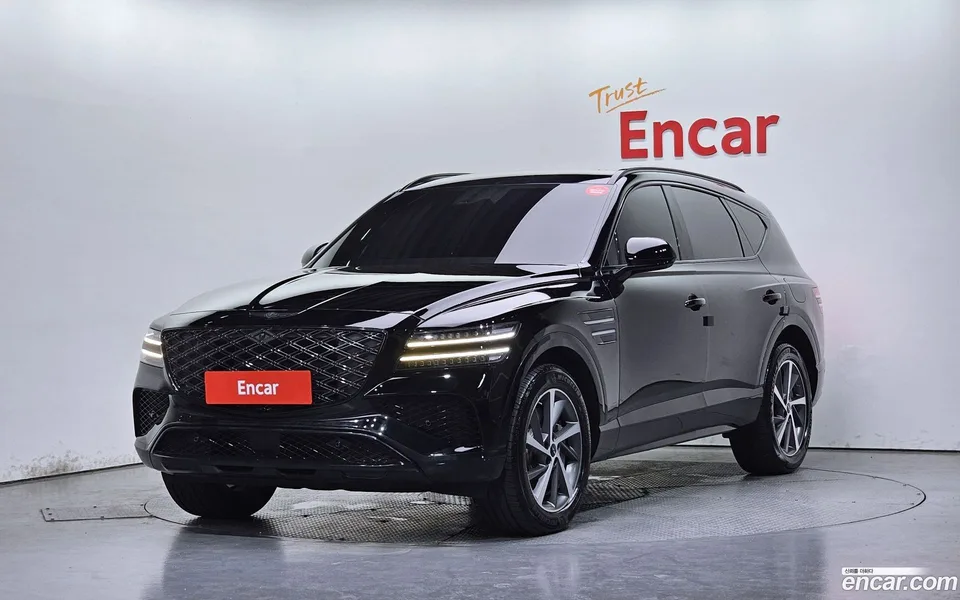 Genesis GV80 2.5T 2WD 2024 — фото 1, купить с доставкой в Москву