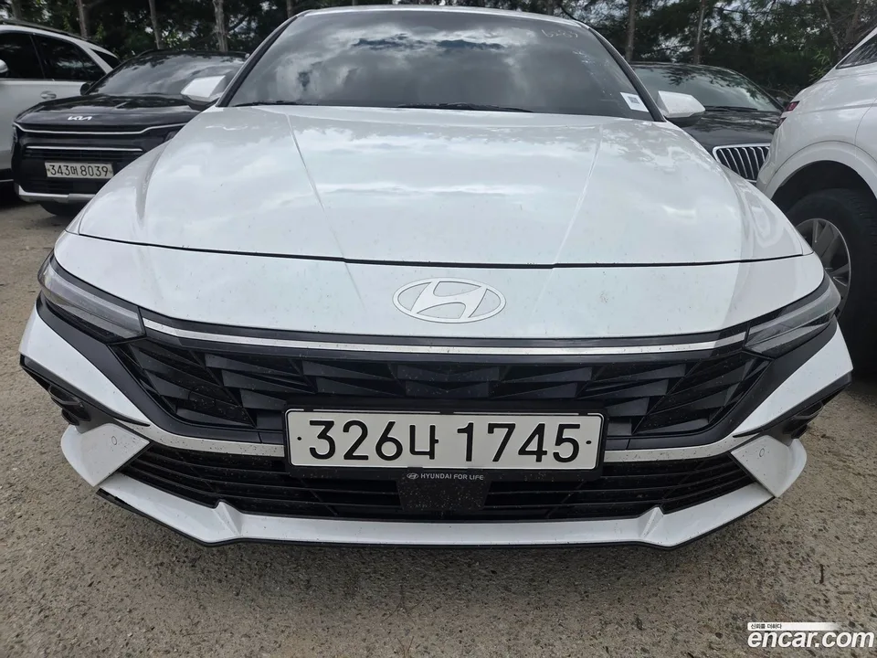 Hyundai Avante CN7 1.6 2024 — photo 1, buy with delivery to Moscow