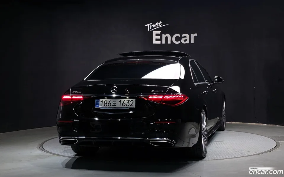 Mercedes-Benz S-Class S500L 4MATIC 2025 — thumbnail 4
