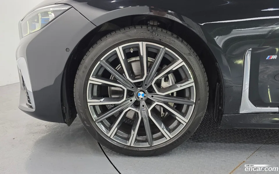 BMW 7 Series 740Li xDrive M 2022 — thumbnail 5
