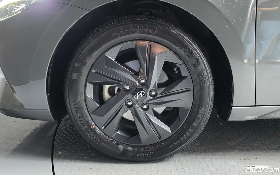 Hyundai Avante Hybrid 2022 — thumbnail 2