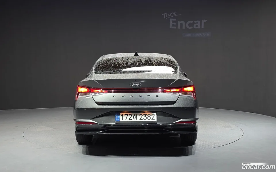 Hyundai Avante Hybrid 2022 — thumbnail 4