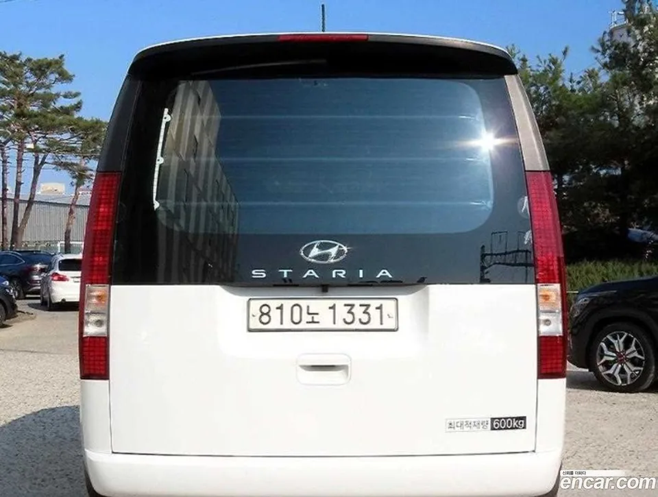 Hyundai Staria 5 2023 — thumbnail 4