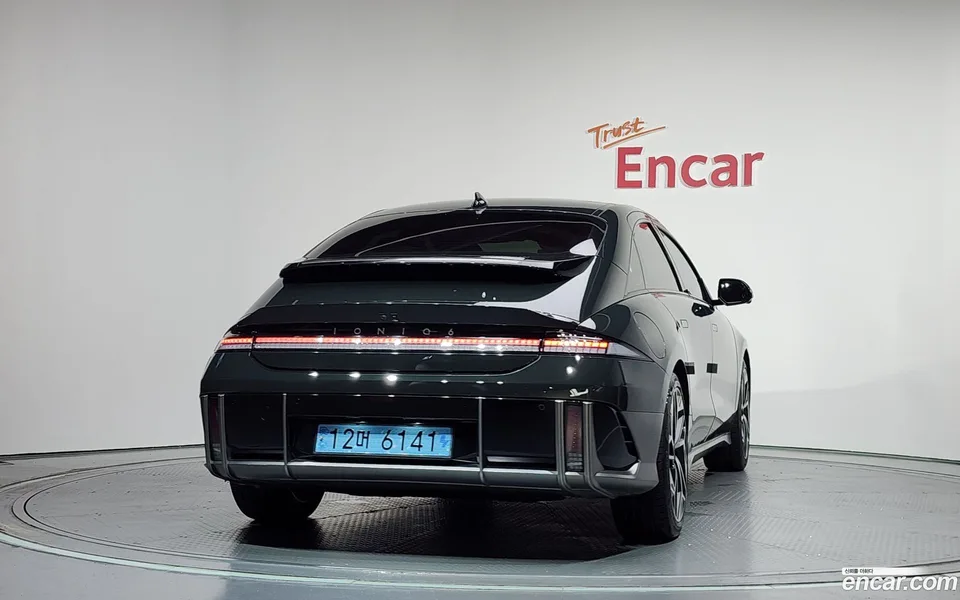 Hyundai Ioniq 6 2023 — thumbnail 4