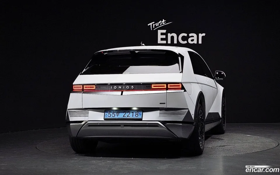 Hyundai Ioniq 5 AWD 2024 — thumbnail 4