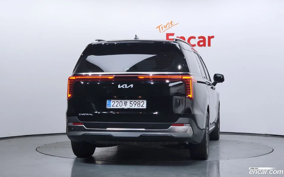 Kia Carnival 9 2025 — thumbnail 4