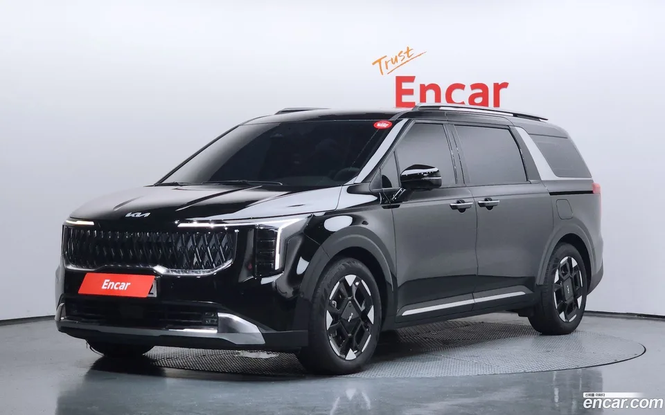 Kia Carnival 9 2025 — photo 1, buy with delivery to Moscow