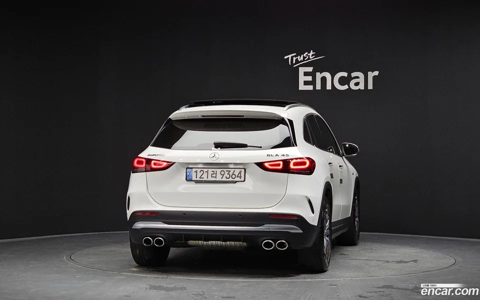 Mercedes-Benz GLA-Class GLA45 AMG 4MATIC+ 2022 — thumbnail 4