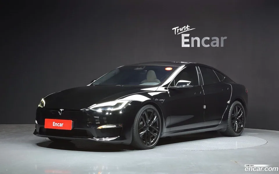 Tesla Model S AWD 2023 — photo 1, buy with delivery to Moscow