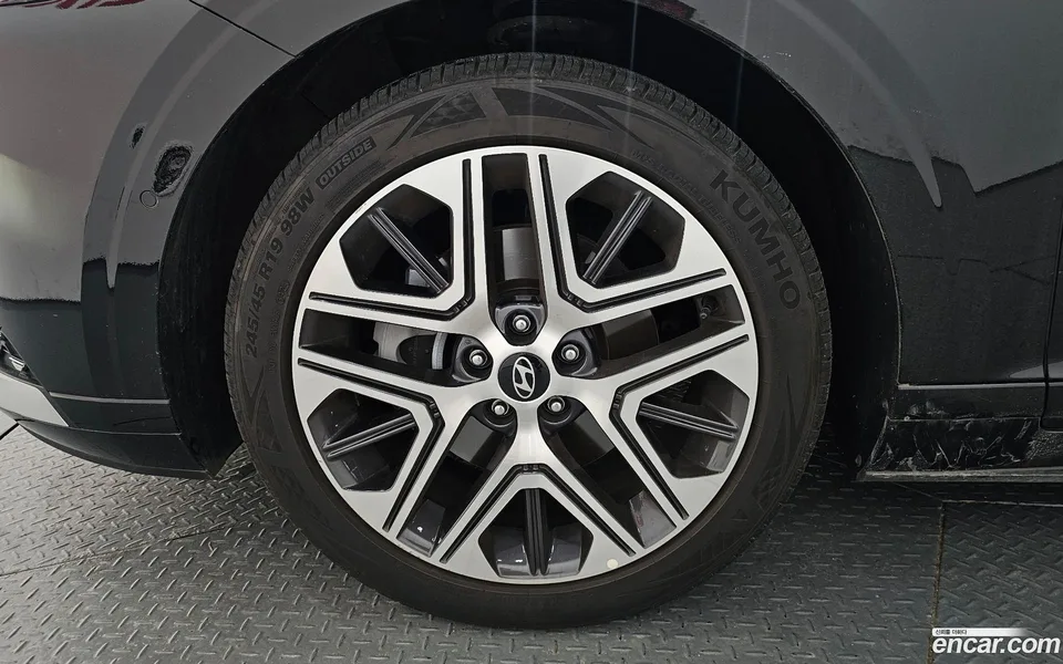 Hyundai Grandeur 2.5 2WD 2024 — thumbnail 2