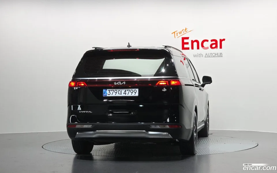 Kia Carnival 9 2022 — thumbnail 4