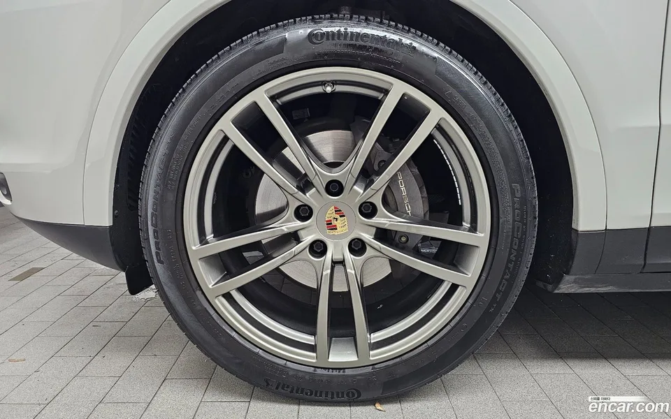 Porsche Cayenne 3.0 2022 — thumbnail 2
