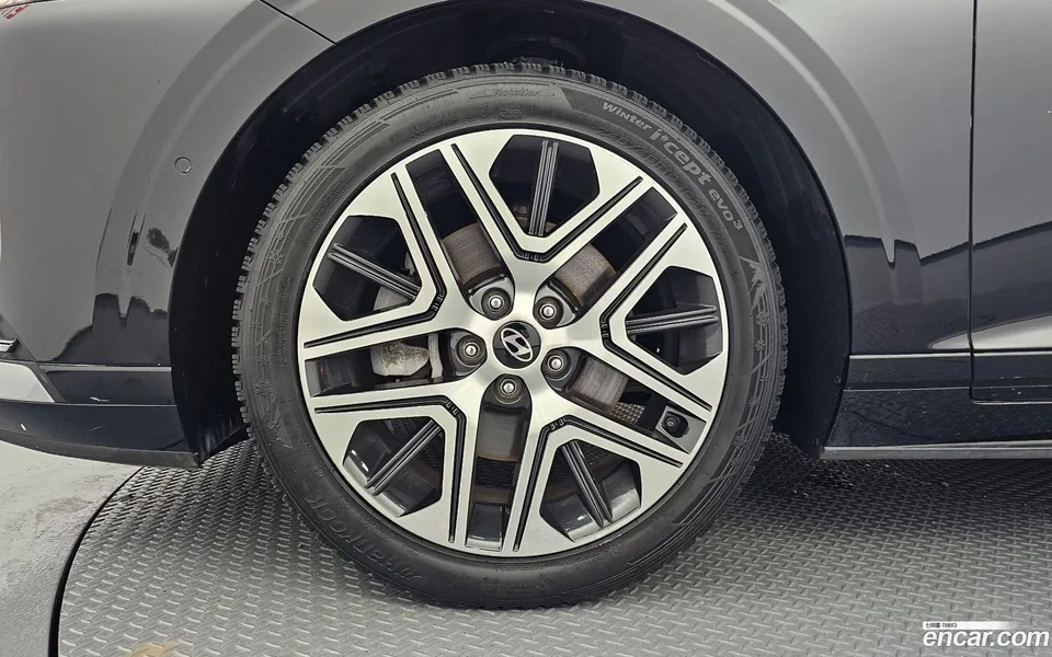 Hyundai Grandeur 2.5 2WD 2023 — thumbnail 5