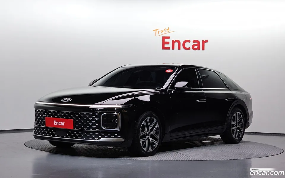 Hyundai Grandeur 2.5 2WD 2023 — photo 1, buy with delivery to Moscow