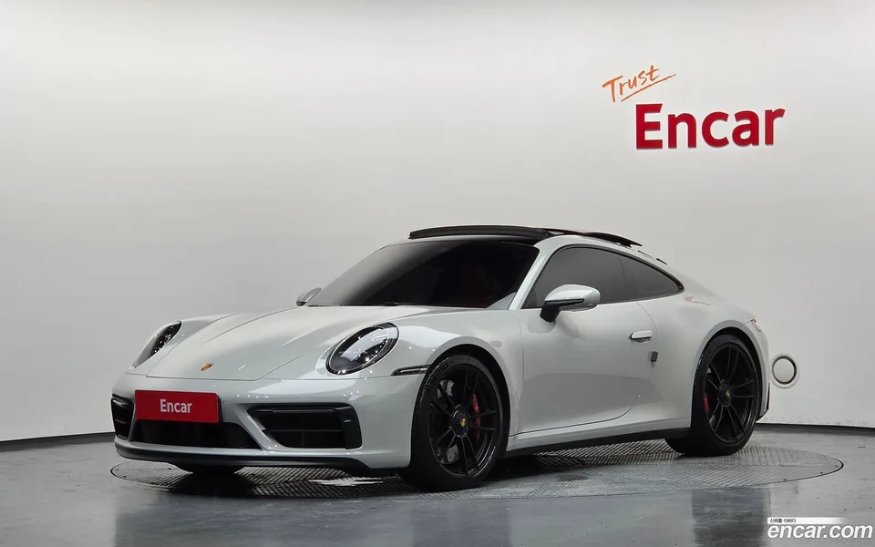 Porsche 911 (992) 4 GTS 2023 — photo 1, buy with delivery to Moscow