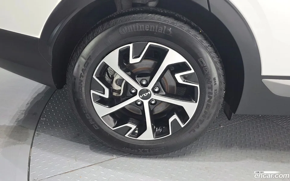 Kia Sportage Hybrid 2WD 2023 — thumbnail 2