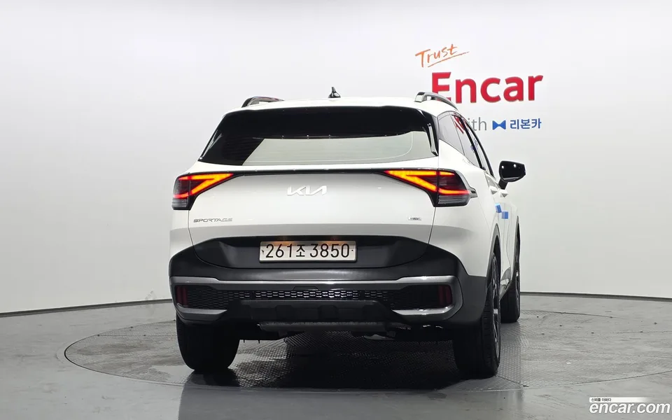 Kia Sportage Hybrid 2WD 2023 — thumbnail 4