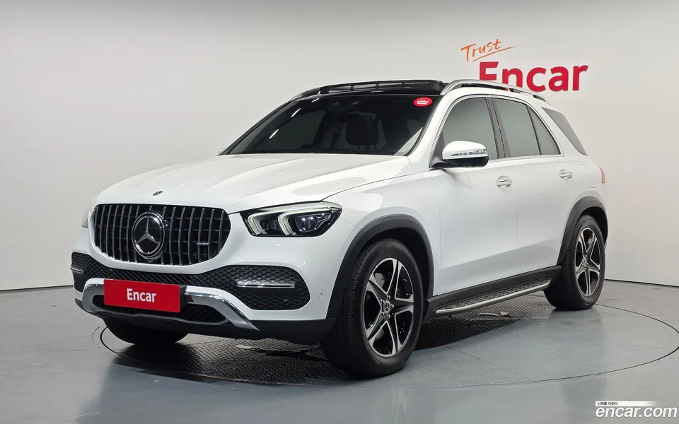 Mercedes-Benz GLE-Class GLE350e 4MATIC 2022 — photo 1, buy with delivery to Moscow