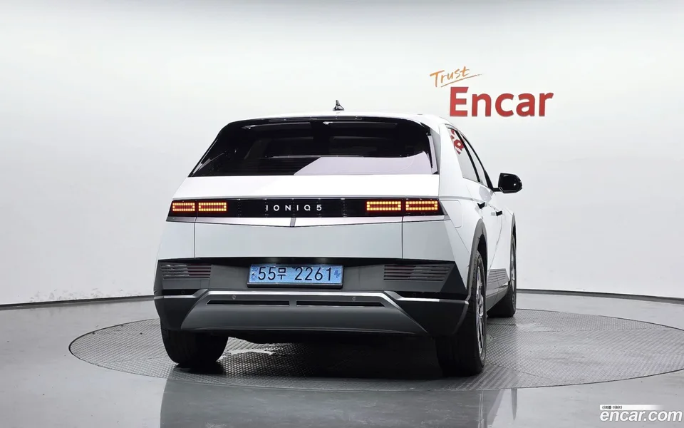 Hyundai Ioniq 5 2024 — thumbnail 4