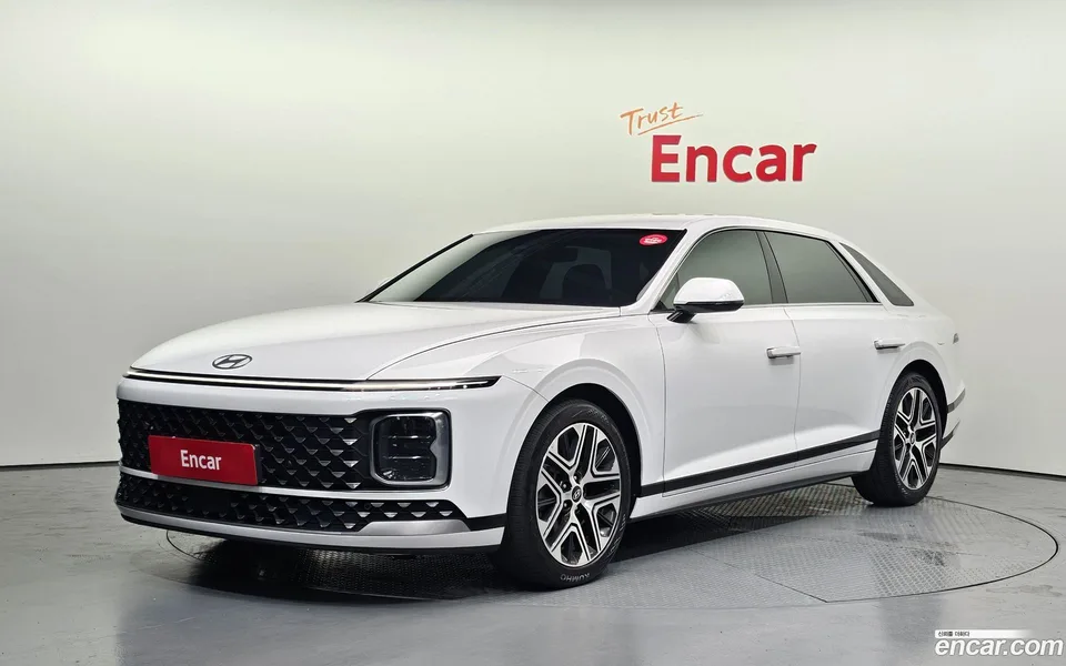 Hyundai Grandeur 2.5 2WD 2023 — photo 1, buy with delivery to Moscow