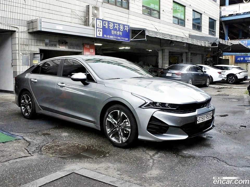 Kia K5 2.0 2022 — photo 1, buy with delivery to Moscow