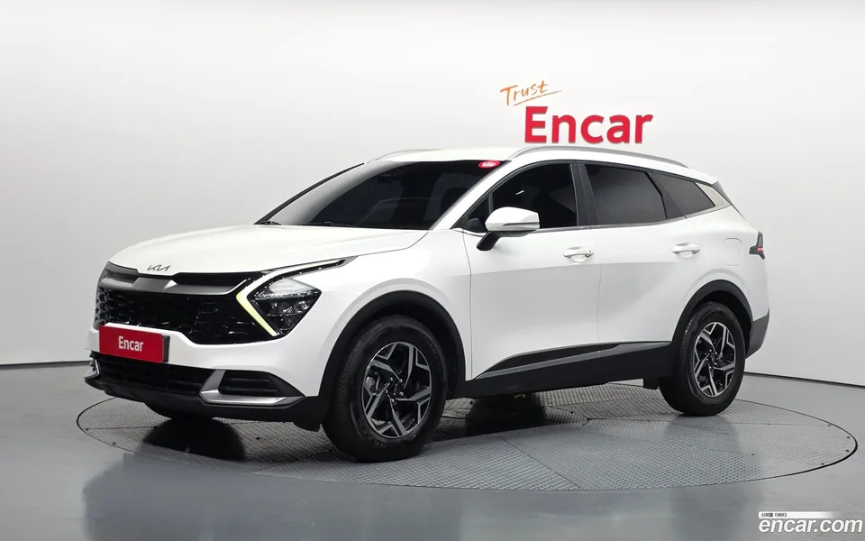 Kia Sportage 1.6 2WD 2022 — photo 1, buy with delivery to Moscow