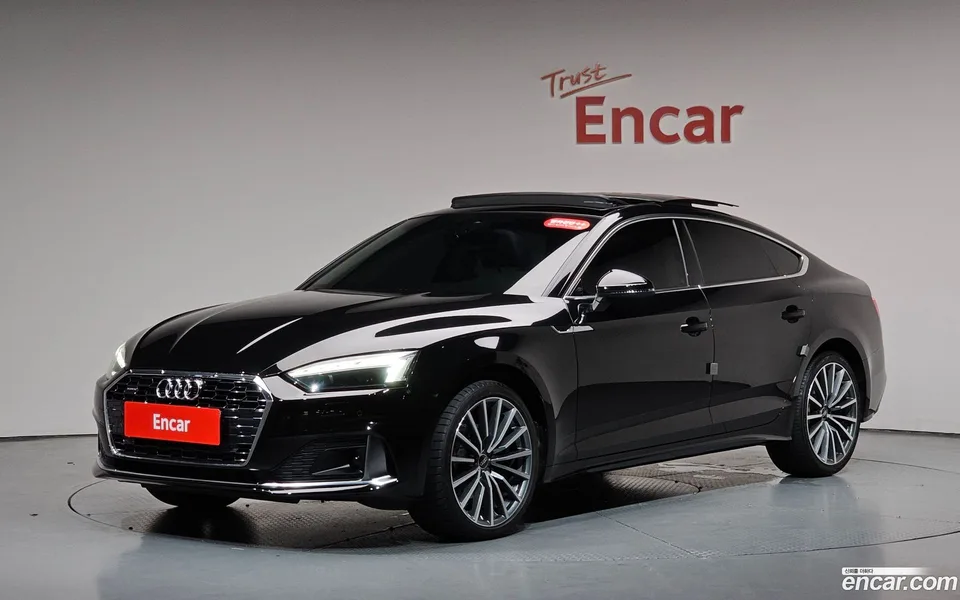 Audi A5 40 TFSI 2022 — photo 1, buy with delivery to Moscow