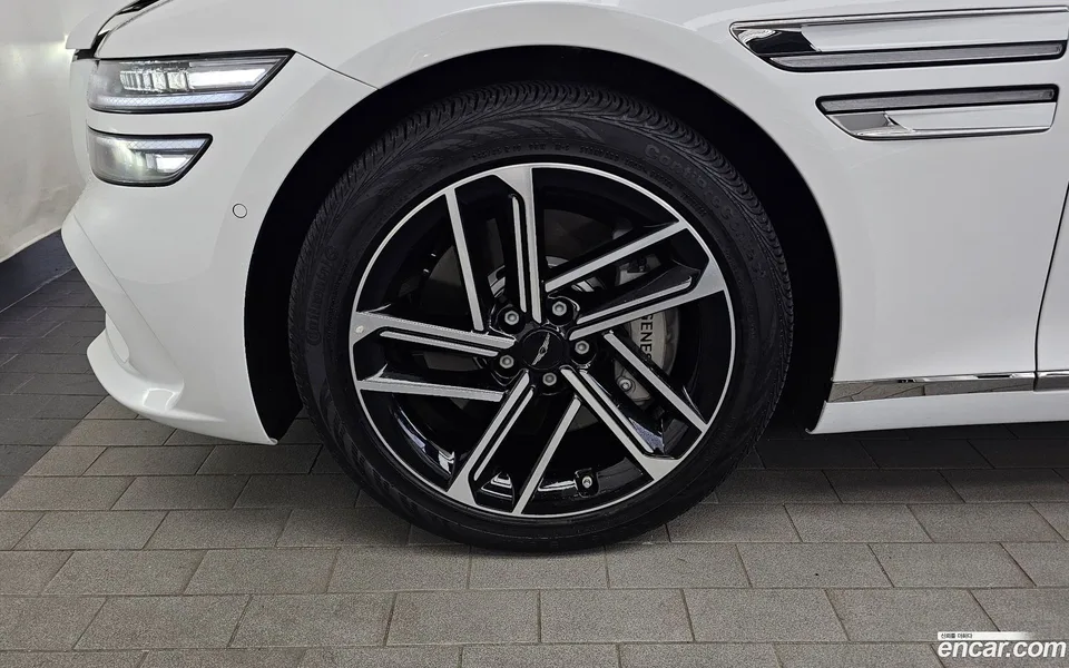 Genesis G80 2.5 AWD 2026 — thumbnail 2