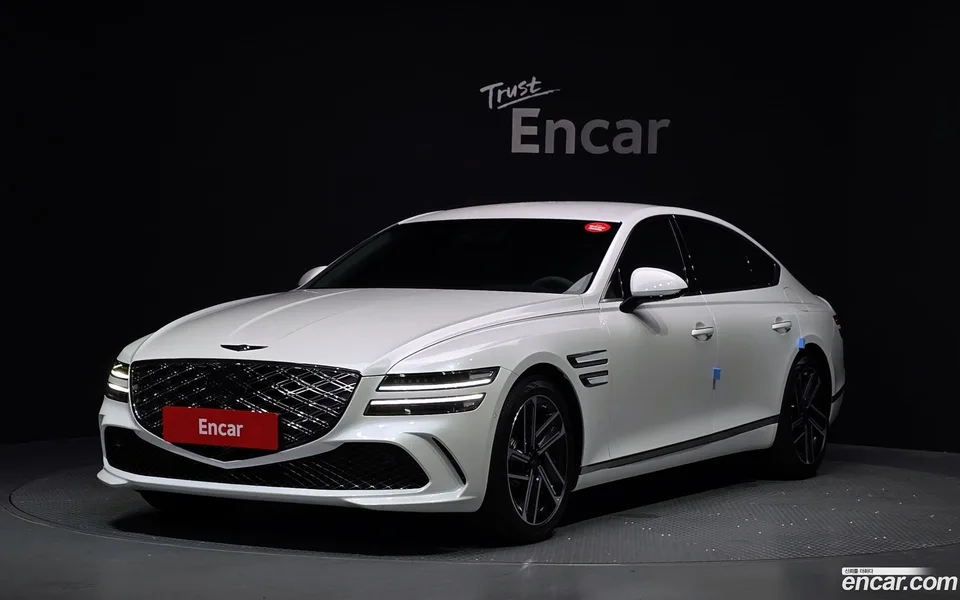 Genesis G80 2.5 AWD 2026 — photo 1, buy with delivery to Moscow