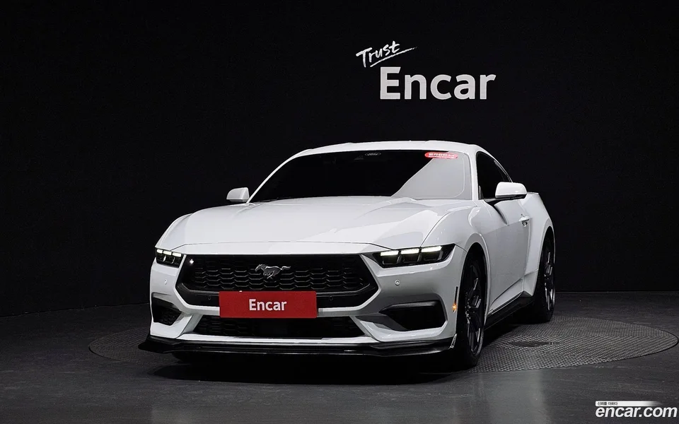 Ford Mustang 2.3 2024 — thumbnail 3