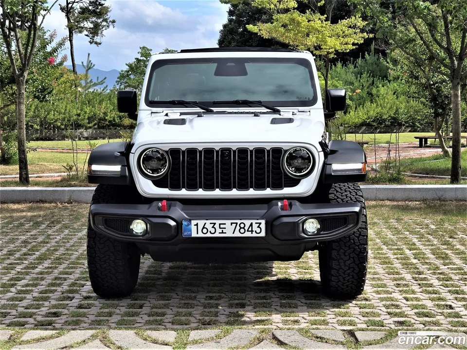 Jeep Wrangler 2.0 4 2025 — thumbnail 3
