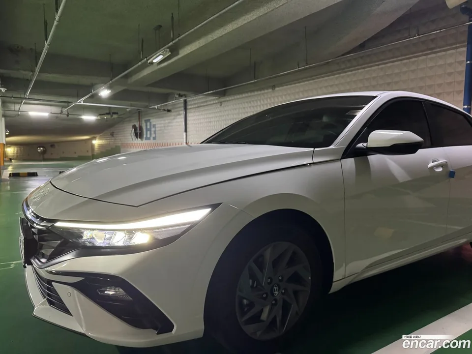 Hyundai Avante CN7 1.6 2024 — thumbnail 3