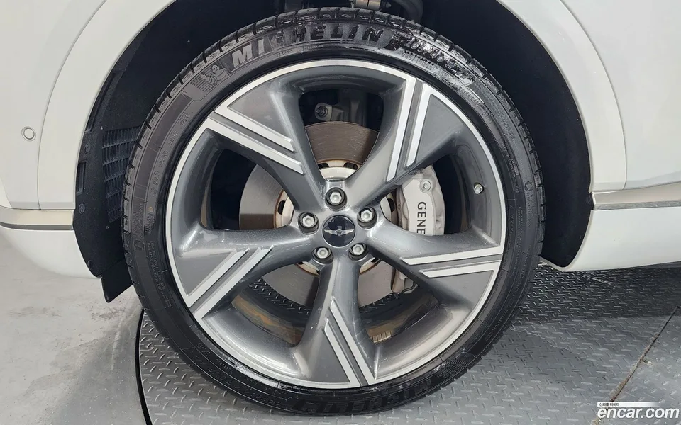 Genesis GV80 2.5T 2WD 2024 — thumbnail 2