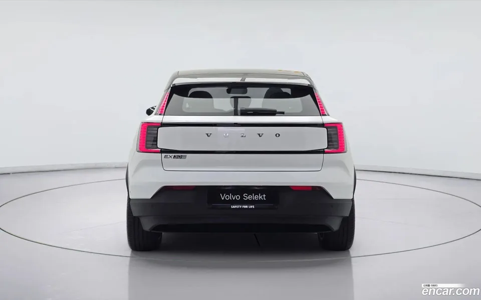 Volvo EX30 2025 — thumbnail 5