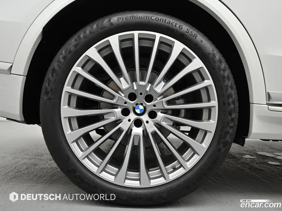 BMW X7 xDrive 40i 6 2025 — thumbnail 5