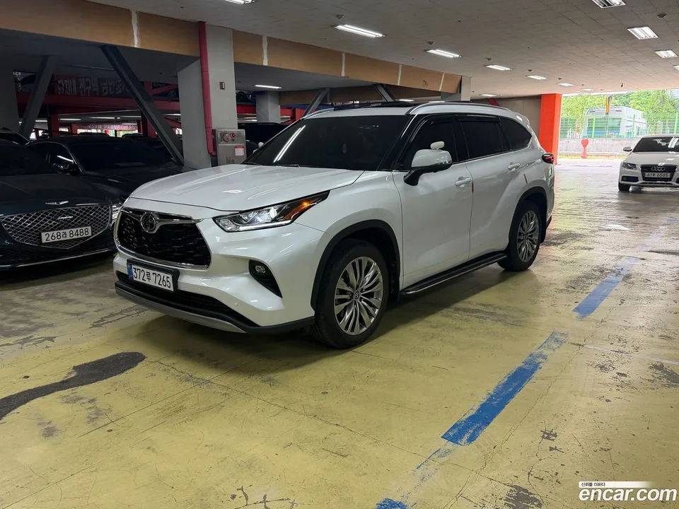 Toyota 4 2.5 4WD 2025 — photo 1, buy with delivery to Moscow