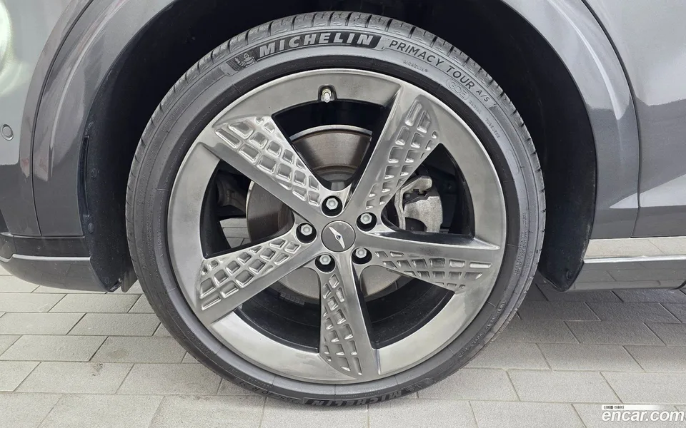 Genesis GV70 2.5T 2WD 2022 — thumbnail 5