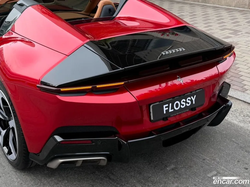 Ferrari 12 6.5 V12 2025 — thumbnail 4
