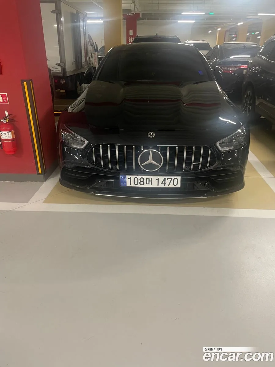 Mercedes-Benz AMG GT 4 43 4MATIC+ 2023 — thumbnail 3