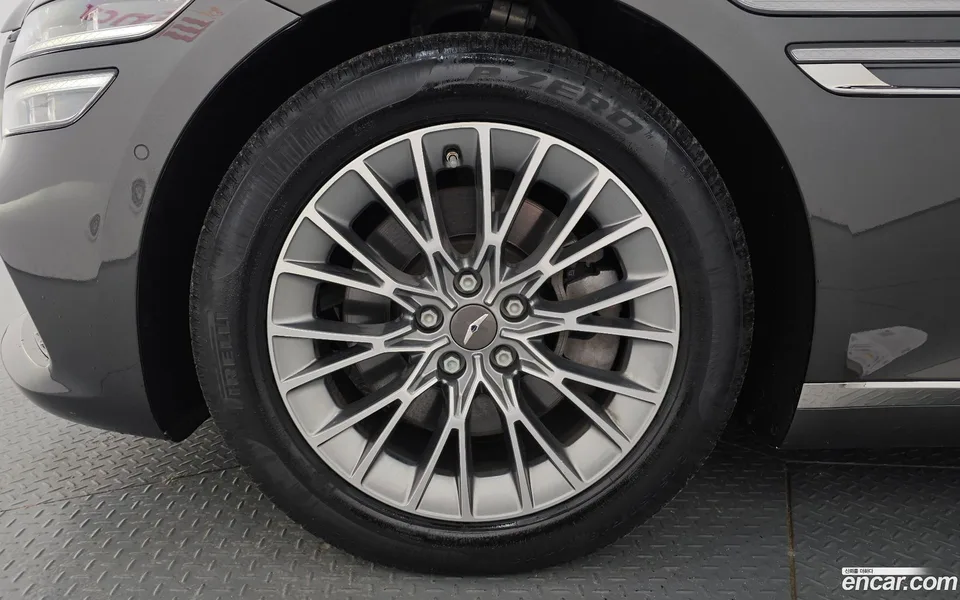Genesis G80 2.5 AWD 2023 — thumbnail 2