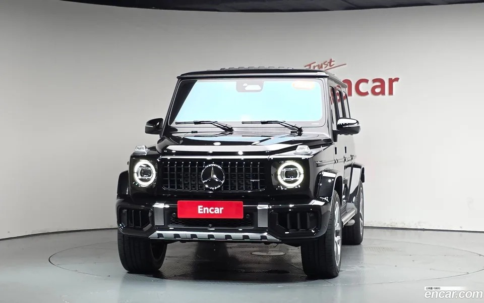 Mercedes-Benz G-Class AMG G63 2025 — thumbnail 3