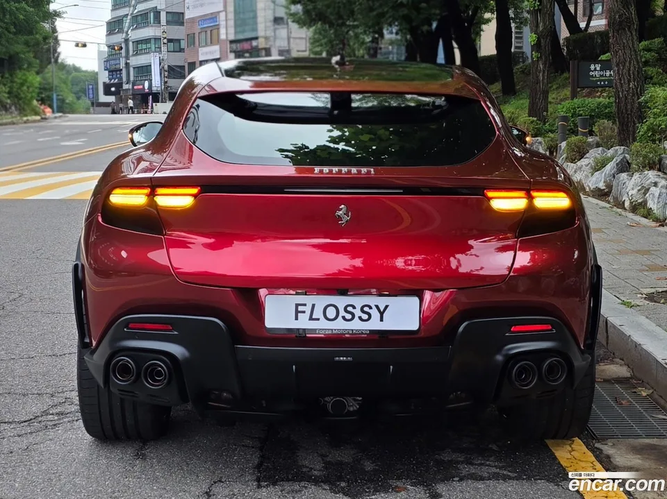 Ferrari Purosangue 6.5 V12 2025 — thumbnail 4