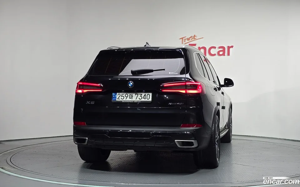 BMW X5 xDrive 40i xLine 2022 — thumbnail 4