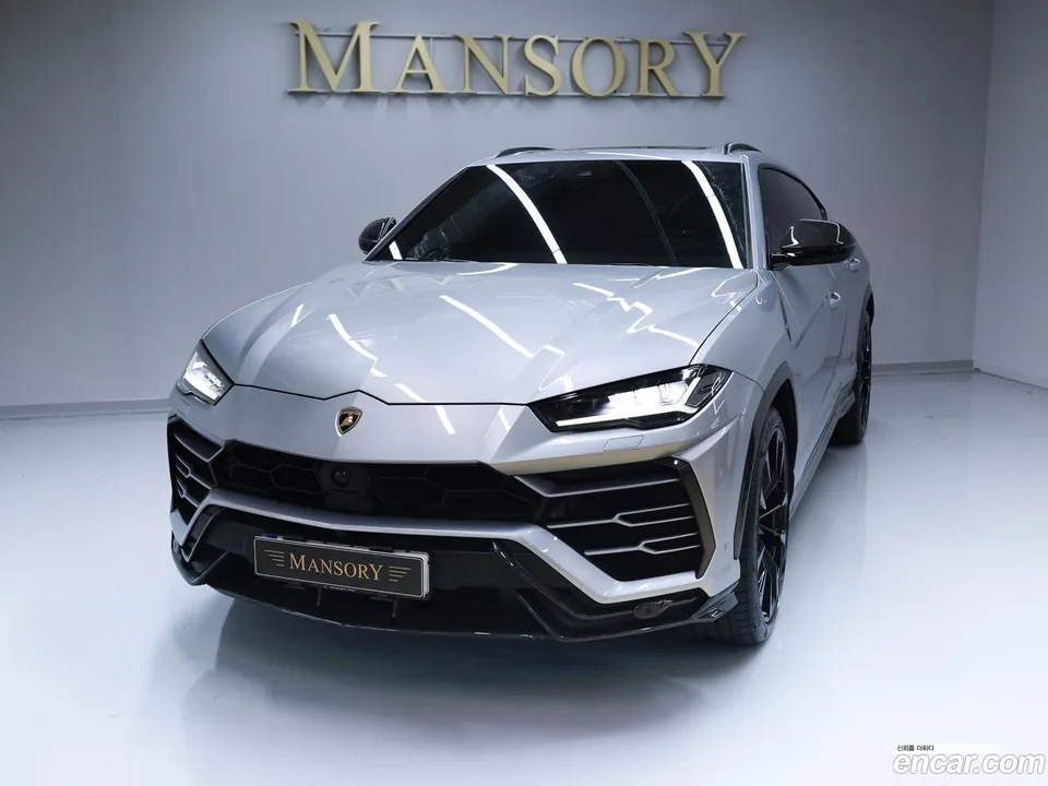 Lamborghini Urus 4.0 V8 2022 — photo 1, buy with delivery to Moscow